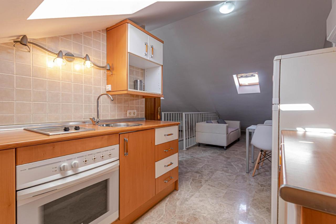 Appartamento 797 Rentals- Duplex 7 En La Carihuela A 1 Min De La Playa Torremolinos