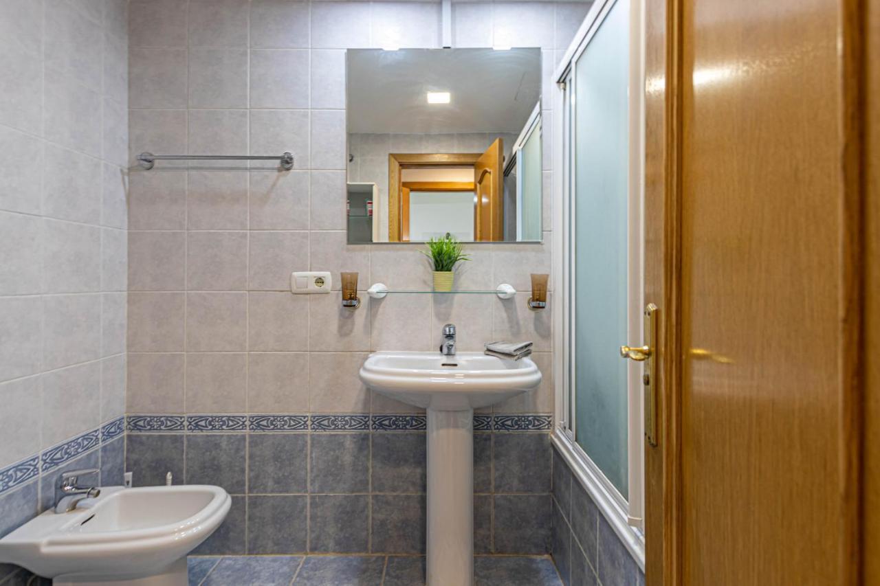 797 Rentals- Duplex 7 En La Carihuela A 1 Min De La Playa Appartamento